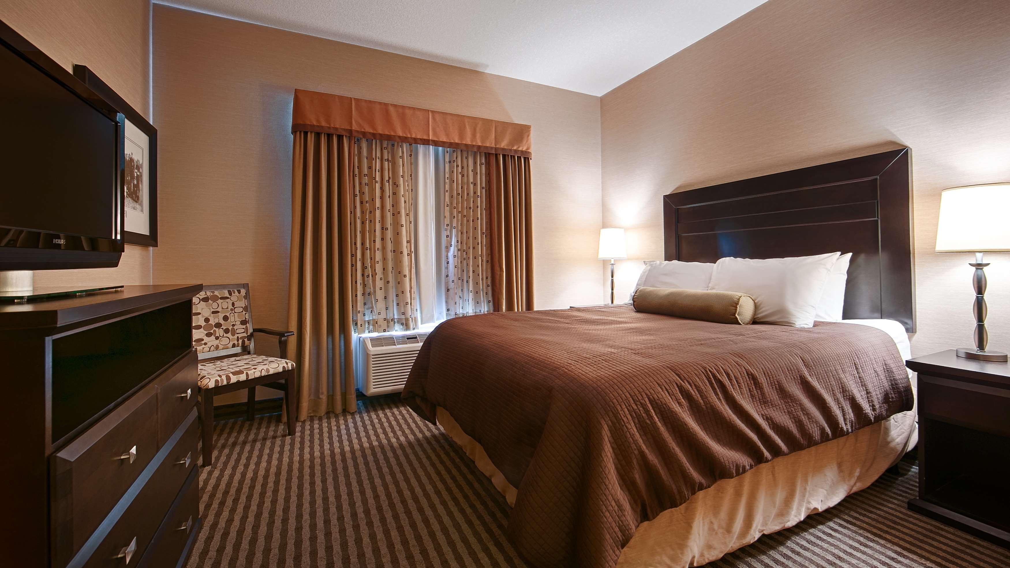 Best Western Sunrise Inn & Suites Stony Plain Экстерьер фото