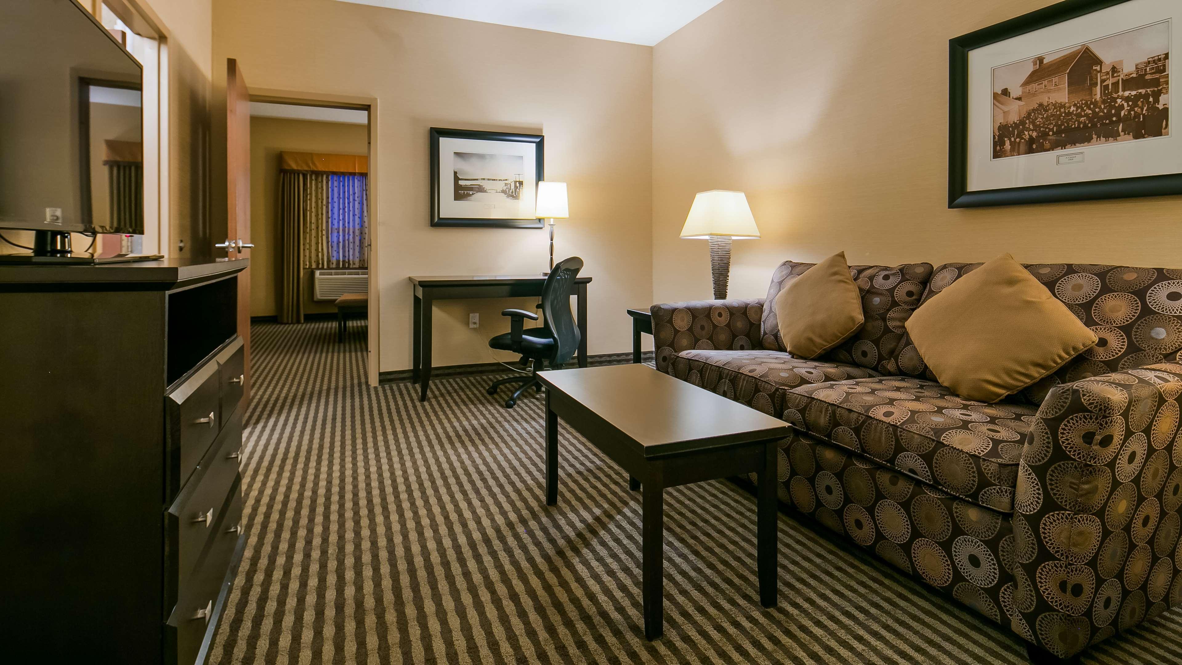 Best Western Sunrise Inn & Suites Stony Plain Экстерьер фото