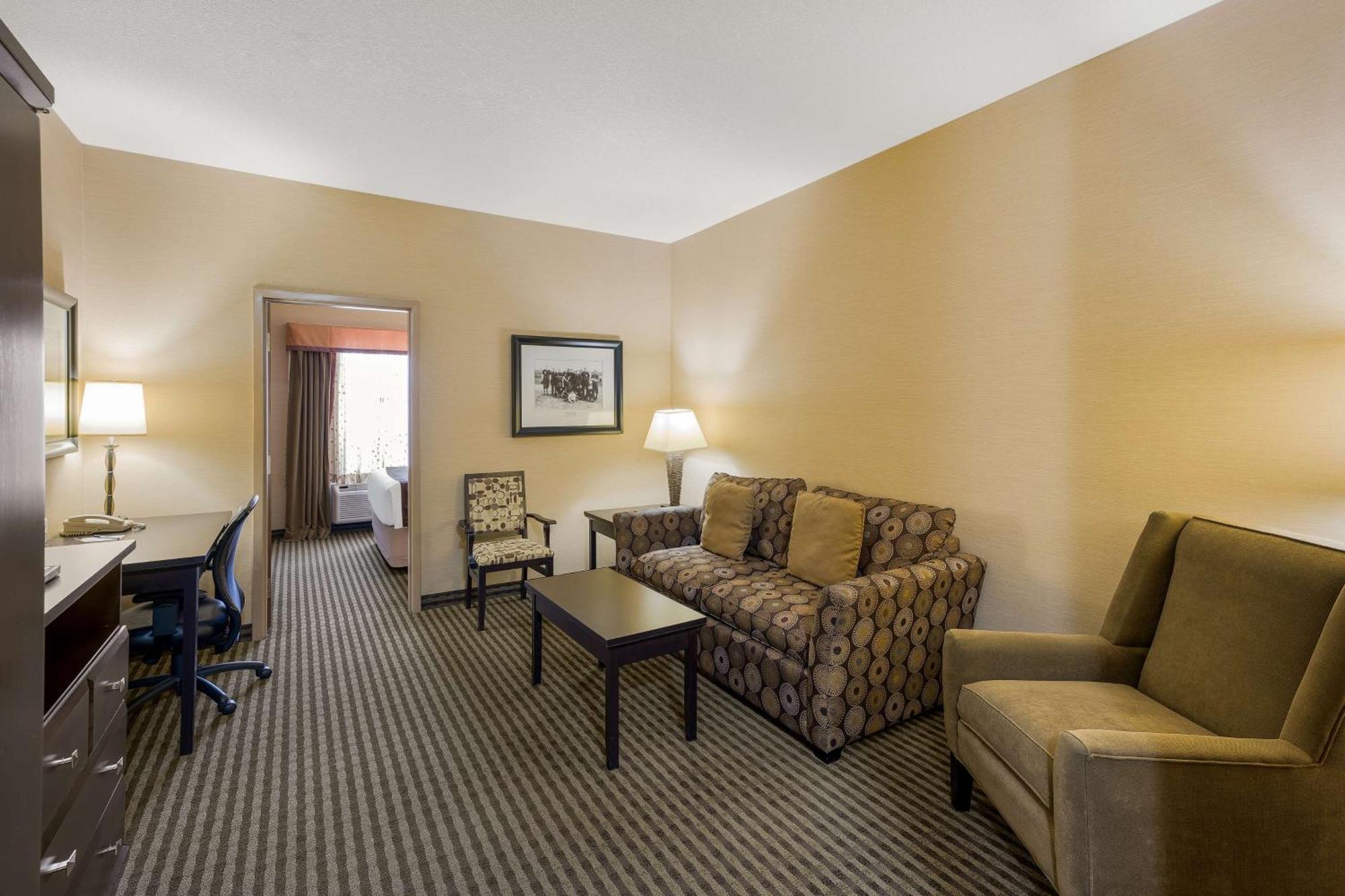 Best Western Sunrise Inn & Suites Stony Plain Экстерьер фото